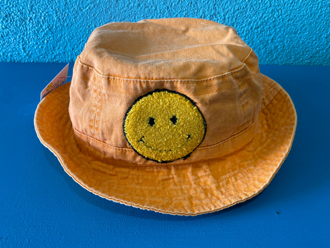 'Smiles' Bucket Hat