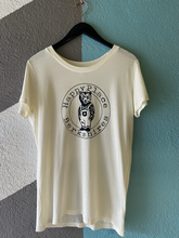 Load image into Gallery viewer, T-Shirt Short Sleeve feat. Farmer Bear
